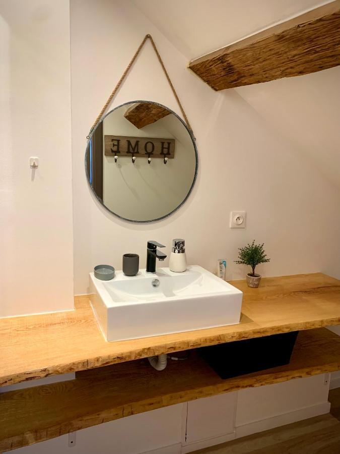 בסאנקון Les Fabuleux Appartements Du Coeur De Ville - Place Victor Hugo מראה חיצוני תמונה