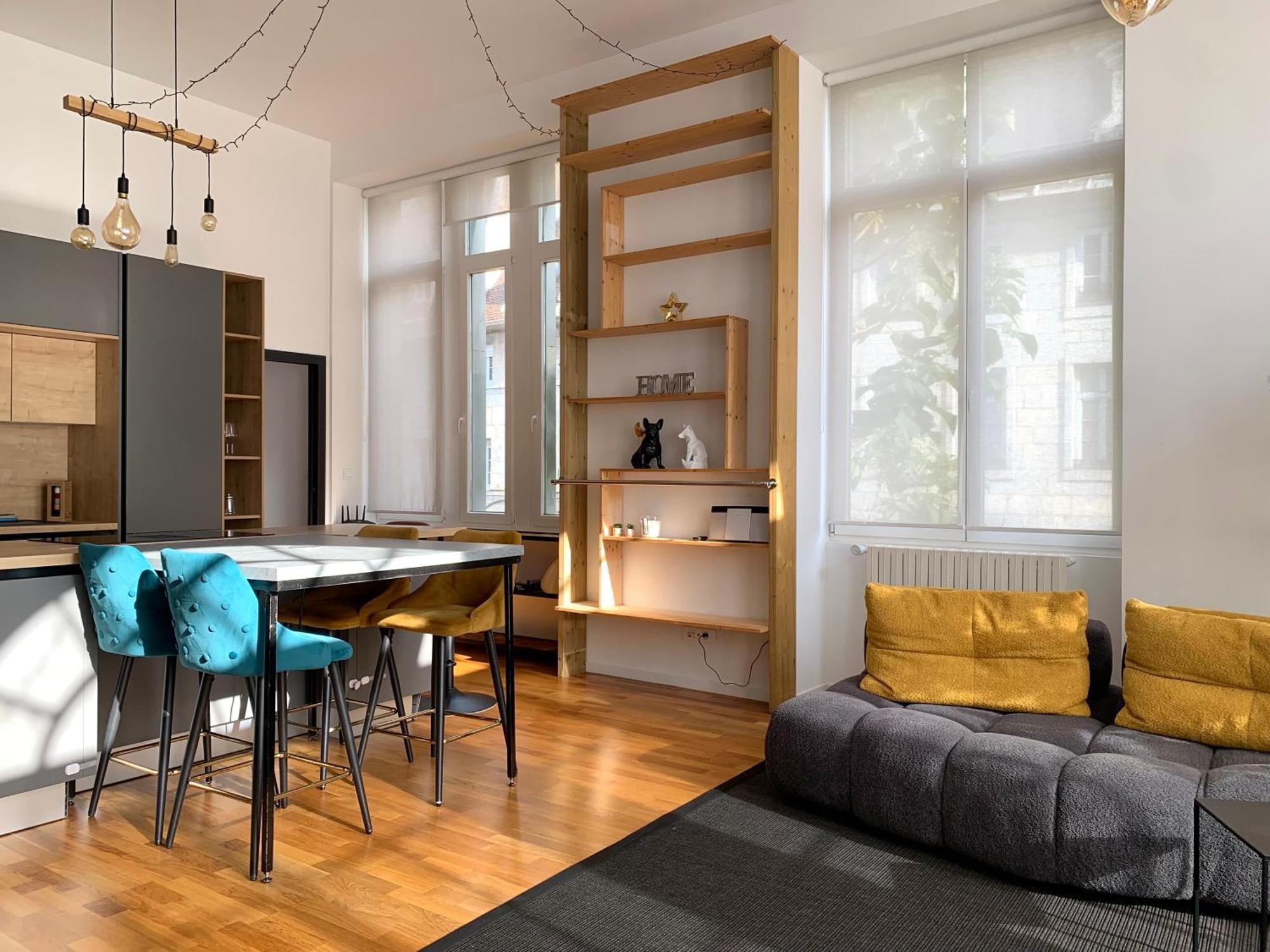 בסאנקון Les Fabuleux Appartements Du Coeur De Ville - Place Victor Hugo מראה חיצוני תמונה